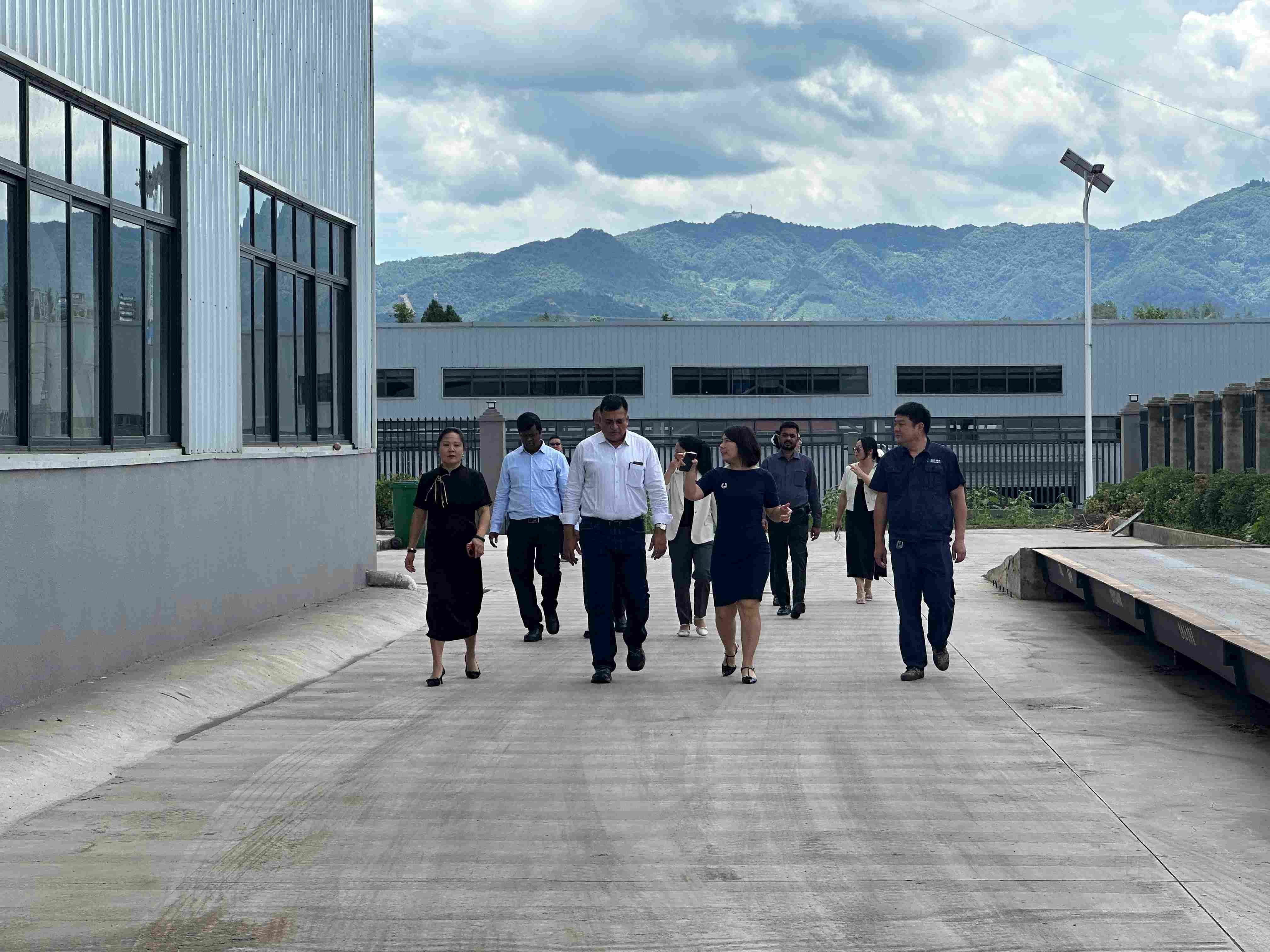 印度磷矿客户到访，共探磷矿粉冷压成球绿色发展之路